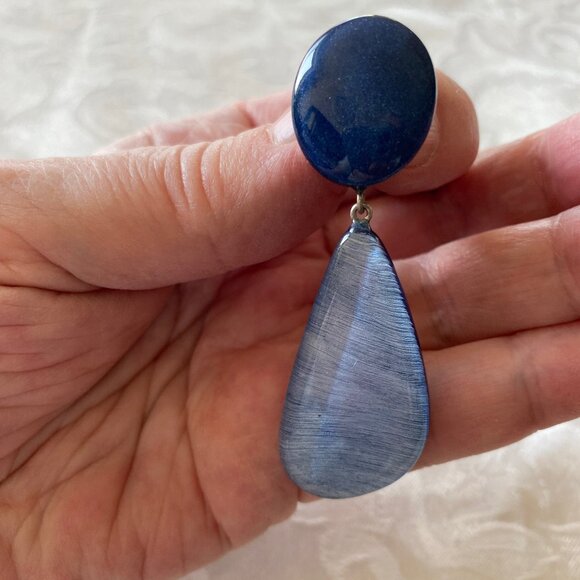 Zsiska Sophia Necklace & Matching Dangle Earrings - Shades of Blue - Picture 13 of 14